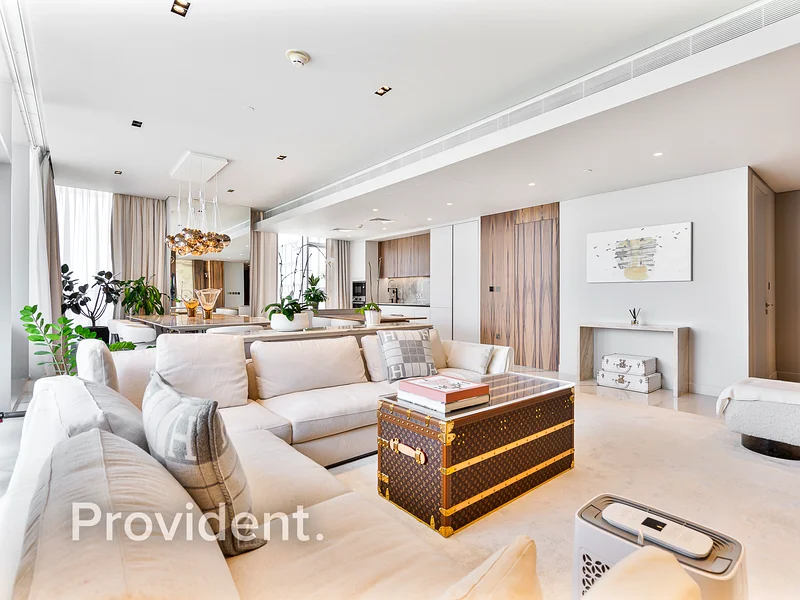 Sea View | Fully Upgraded | Vacant63923770909186111