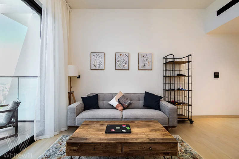 High Floor | Corner unit | Vacant63779821070594111