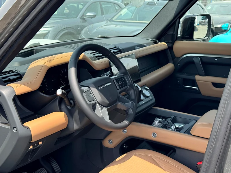 P400 X Dynamic HSE 3.0L Petrol 2025 Export Price @ 345,000 AED63700287721858114