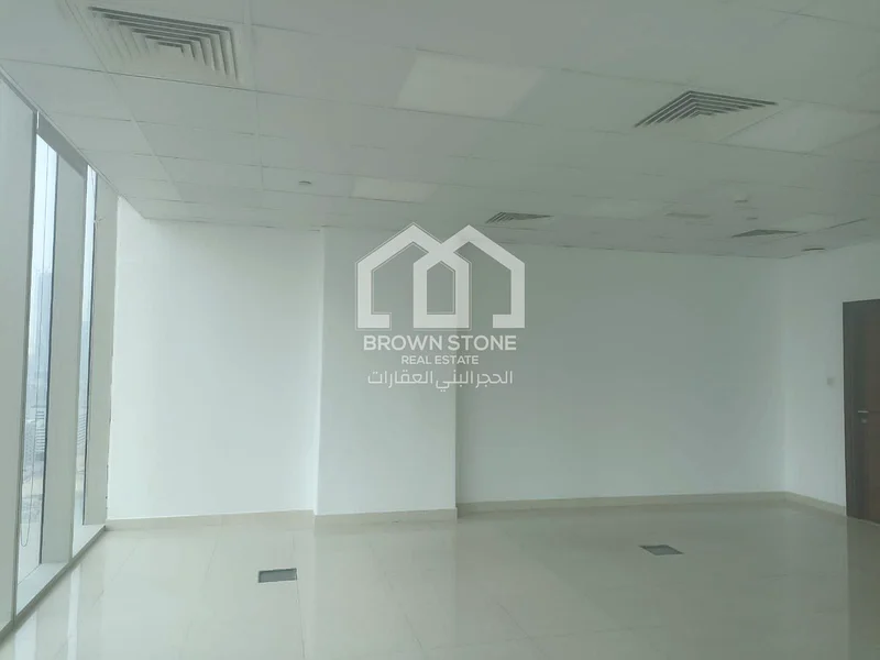 الطابق العالي | بالقرب من المترو | تخطيط واسع63826268167553112