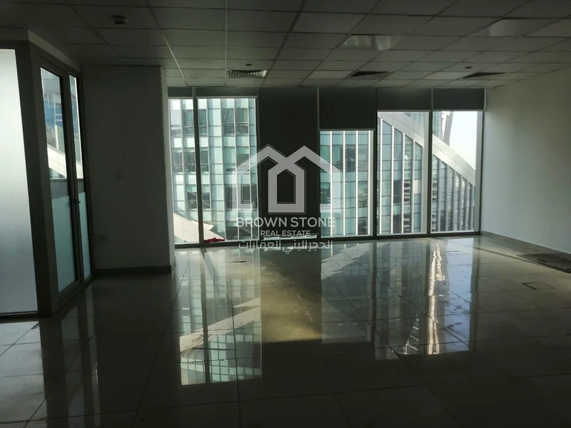الطابق العالي | بالقرب من المترو | تخطيط واسع63826268167553113