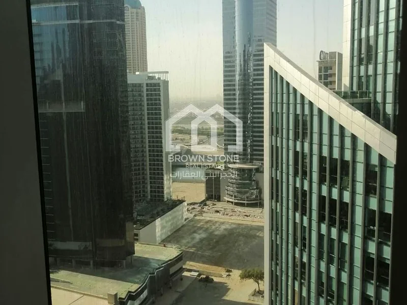 الطابق العالي | بالقرب من المترو | تخطيط واسع63826268167553110