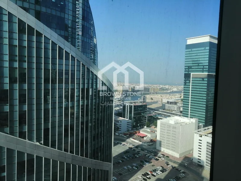 الطابق العالي | بالقرب من المترو | تخطيط واسع63826268167553114