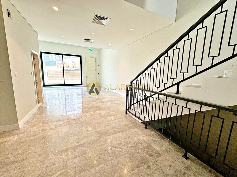Spacious  | Huge Layout | Prime Location63782019425922112