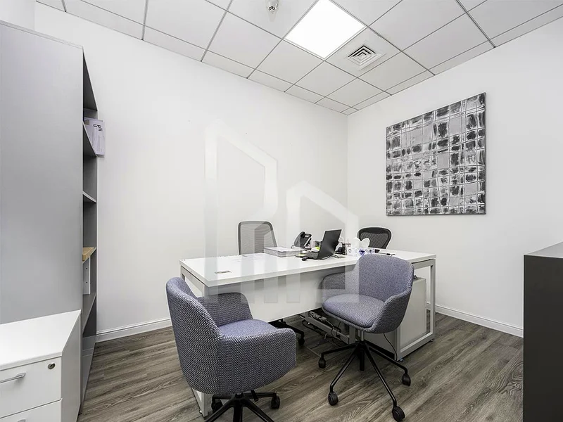 Exclusive | 11 Parking Spaces | Bills Included64063143850497113