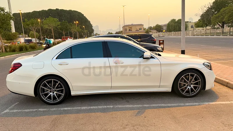 Mercedes-Benz S560 2019 • Agency Maintained • Zero Paint • No Accidents • Fully Loaded63699044900353111