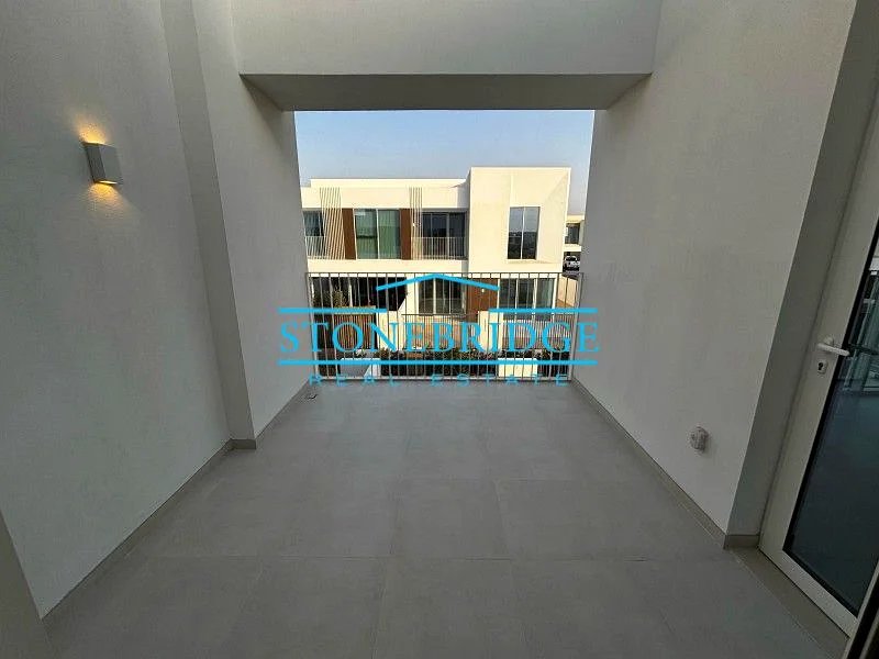 Near Pool |Prime Location | Corner Unit63954729330945112