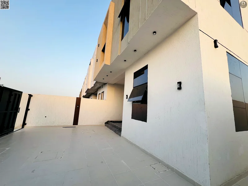 للبيع، فرصة لا تعوّض، تاون هاوس من 4 غرف مع سطح، بما في ذلك رسوم التسجيل، في منطقة الحيلية 1، عجمان، مع تشطيبات شخصية63893337454081111