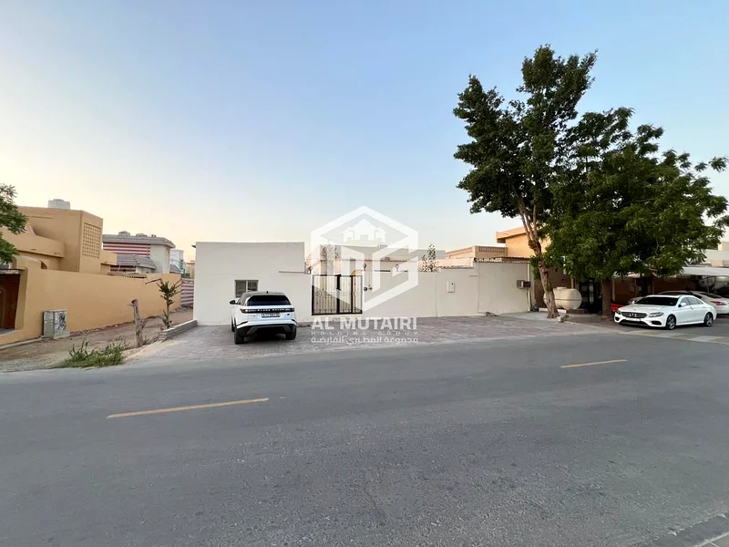 For Sale - Villa in Al Rawda 263878813582594112