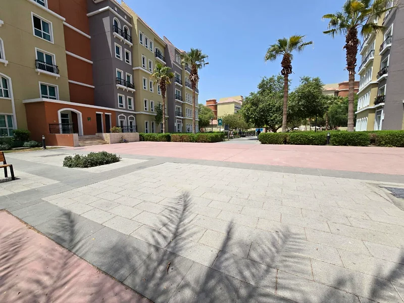 UNFURNISHED | NET TO POOL | VACANT63729499616129112