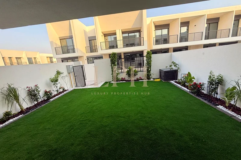 واسع | شاغر | جديد كلياً | موقع متميز63737448347907111