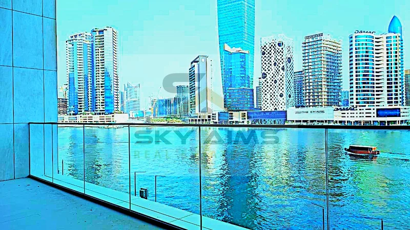 اتصل الآن لحجز عرض خاص بك | إطلالة كاملة على القناة | كليًا جديد63791900624386110