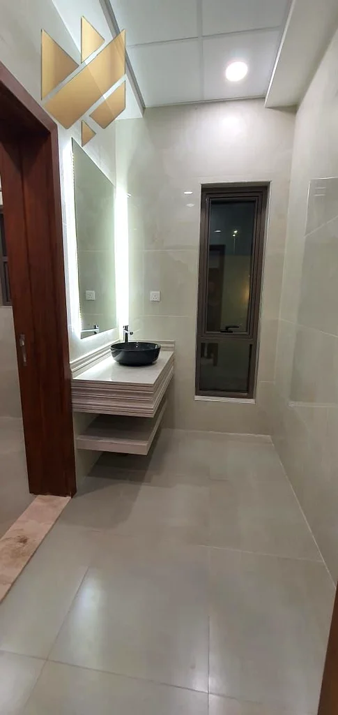 فيلا جديدة في تلال 4 غرف نوم و4 حمامات63812706995843111