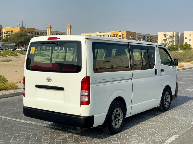 Toyota Haice Model 2009 km 225000 seats 13 GCC space accident Free63699049347841113
