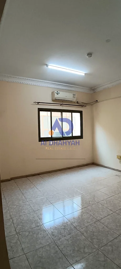 1BHK for Rent – Jubail, Sharjah ( Near Etisalat & 10 minutes’ walk to the bus station )63812814974466110