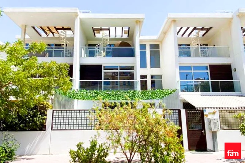 Fully furnished | Private pool | Vacant63782827129731110