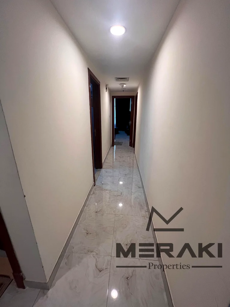 An apartment with two bedrooms and a living room at a very nice price, super luxury finishing in a strategic location on the harbor street.63867044623106112