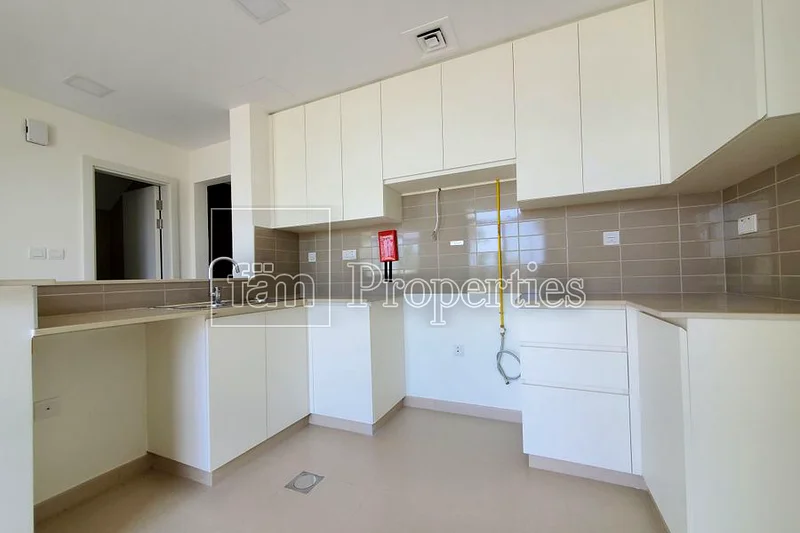Larger Plot | Single row| Vacant63736617606659114