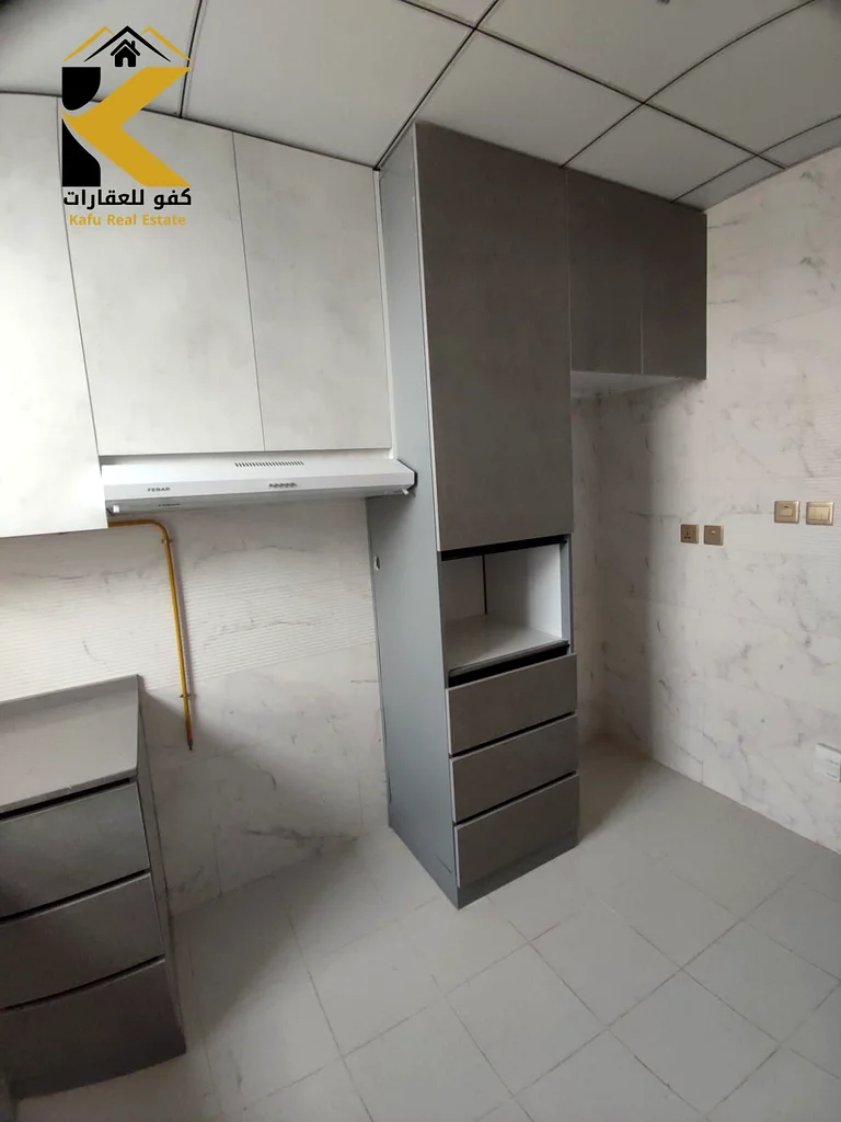 شقة من غرفة نوم واحدة مع بهو وشرفة وحمامين في المويحات 3 - تخطيط واسع63711958620162113