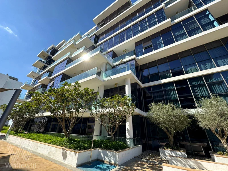 Park and Villas View | Vacant | Spacious Layout63971815138178112