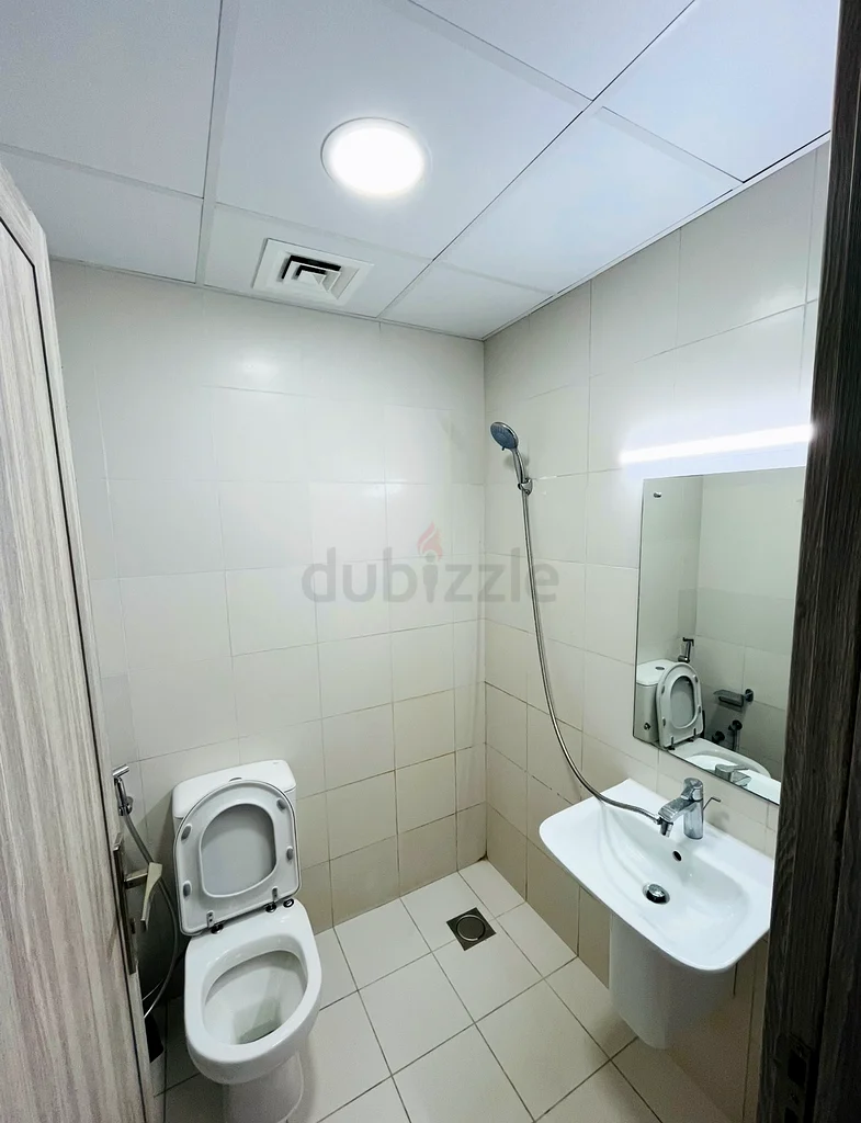CLEAN MEN BED SPACE (NOT CROWDED- Opposite ADCB METRO STATION)63797193199745112