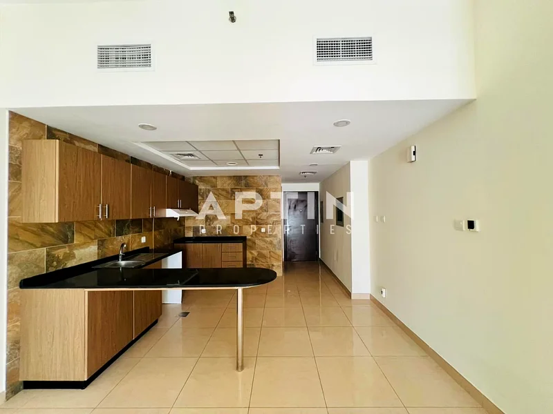 SPACIOUS 2BHK | BALCONY | OPEN KITCHEN | FOR RENT63731552276993112