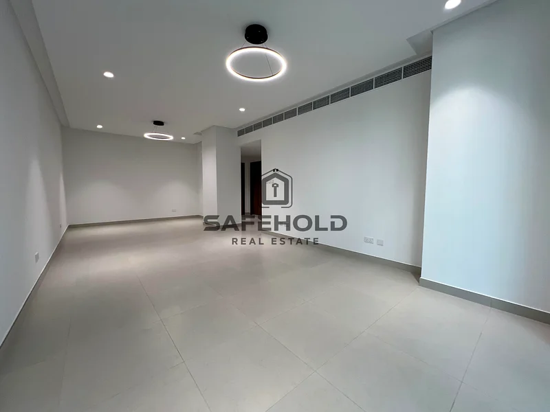 Spacious 2BR with Maid room in DXB Tower| Prime Location63745372276738113
