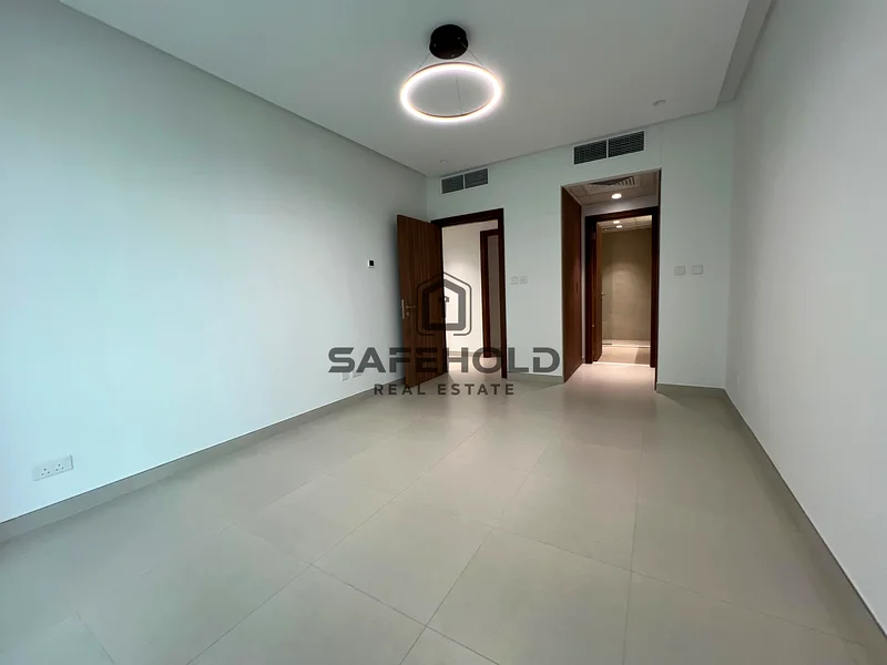 Spacious 2BR with Maid room in DXB Tower| Prime Location63745372276738111