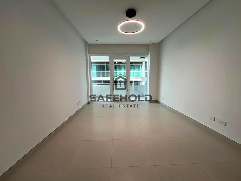 Spacious 2BR with Maid room in DXB Tower| Prime Location63745372276738114