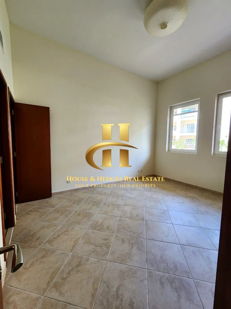 Spacious Layout | High ROI | Tenanted63982021827075111