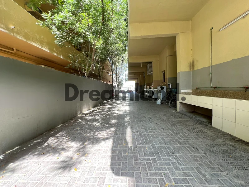 G+4 | Well Maintained | Rented  | Great Location63823500987266112