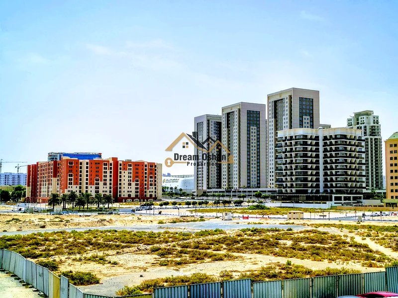 بالقرب من المدرسة الهندية - جميع وسائل الراحة - مطبخ قريب63747446823043110