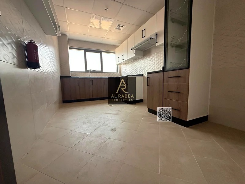 الإيجار السنوي في الجرف 3 بالقرب من السوق الصيني63714352621187113