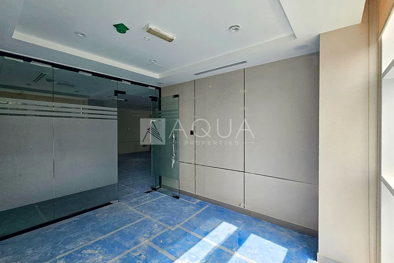 Fully Fitted | Unfurnished | Ready for Lease64064592691586111