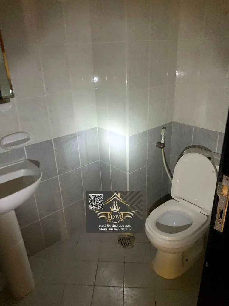شقة واسعة من أربع غرف نوم متوفرة للإيجار في أبراج بارادايس ليكس63715947617155114