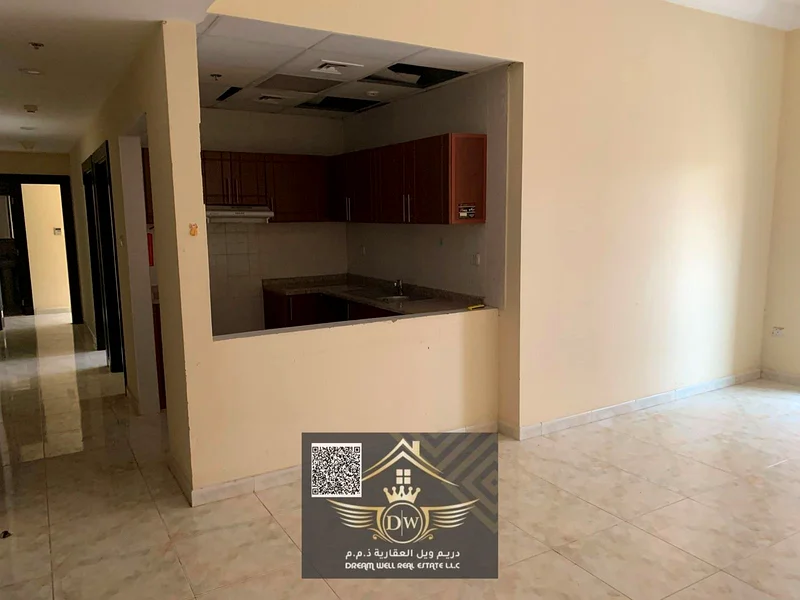 شقة واسعة من أربع غرف نوم متوفرة للإيجار في أبراج بارادايس ليكس63715947617155111