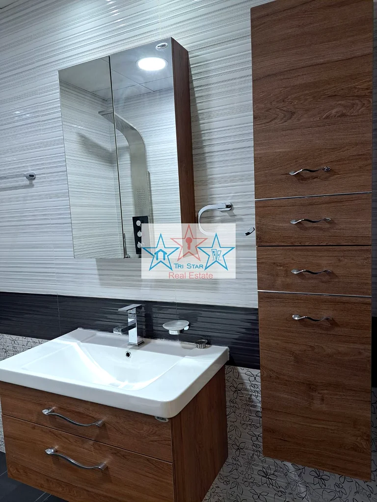استوديو مؤثث بسعر 48 ألفًا بالقرب من المترو وجاهز للسكن64160164371715112