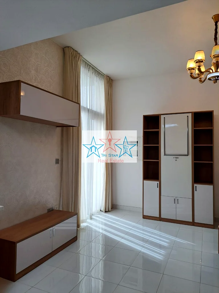 استوديو مؤثث بسعر 48 ألفًا بالقرب من المترو وجاهز للسكن64160164371715111