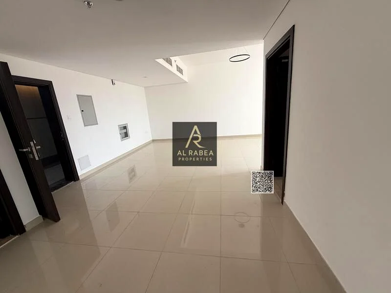 مبنى جديد، أول ساكن في الجرف 363714352497666113
