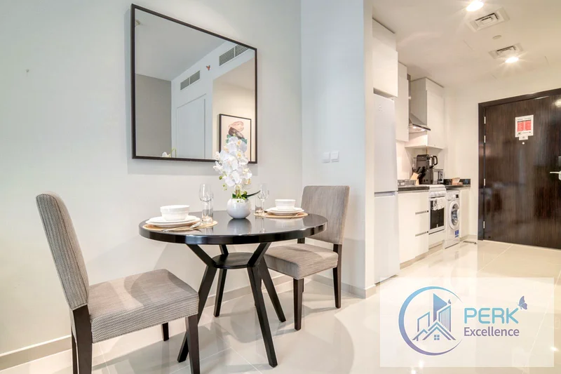 Modern Studio | Spacious Layout | Pool View63750920891521111