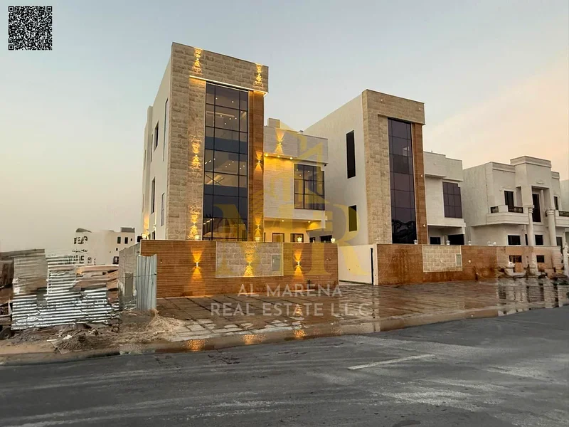 A villa with a price inclusive of registration and ownership fees on the main street, ready for occupancy in the most upscale areas of Ajman. Freehold63912253733890110