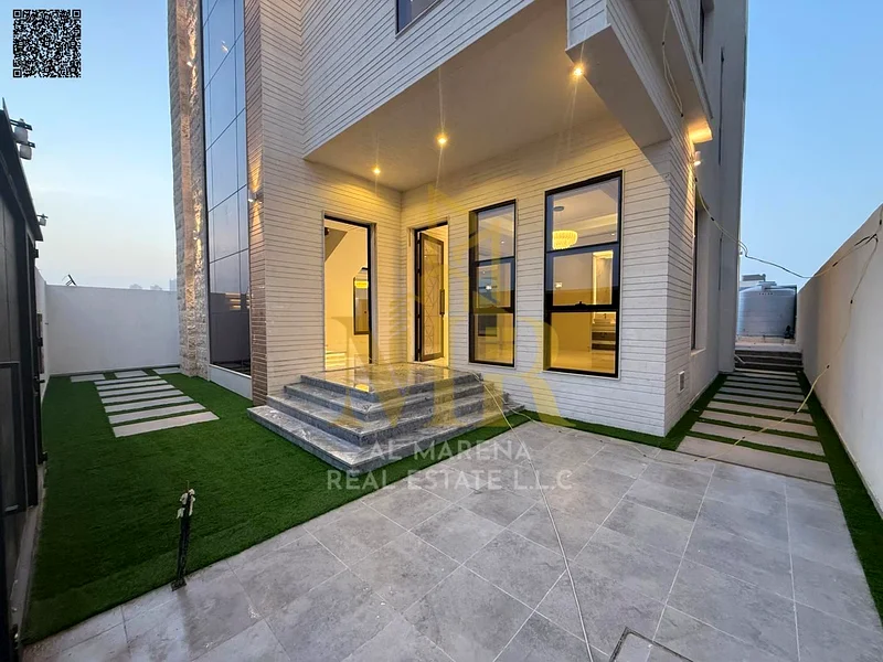 A villa with a price inclusive of registration and ownership fees on the main street, ready for occupancy in the most upscale areas of Ajman. Freehold63912253733890113