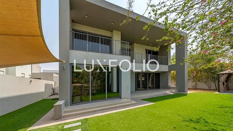 Huge Plot | Upgraded Flooring | Greenbelt63760919271937112