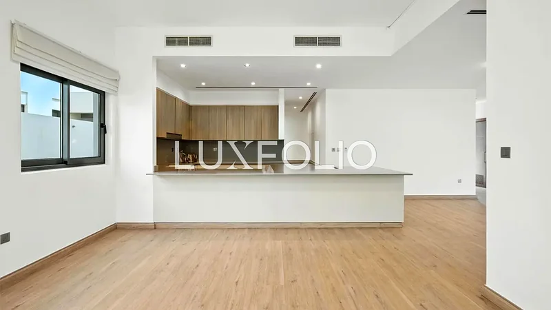 Huge Plot | Upgraded Flooring | Greenbelt63760919271937111