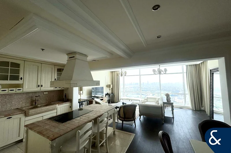 Fully Upgraded | Vacant | Golf Course View64039157862403113