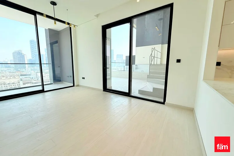 High Floor Private Pool Ready To Move63781516297345114