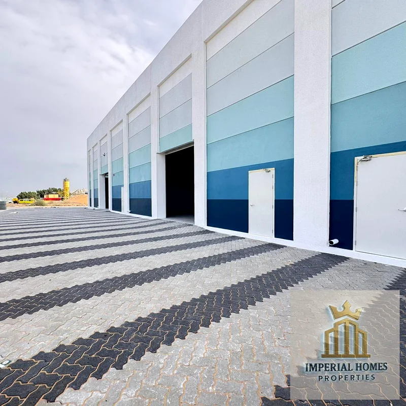 Warehouse (Shed) for Annual Rent – Umm Al Quwain  📍 Location: Umm Al Quwain, UAE 📐 Size: 1,635 sq. ft. 🔌 Power Capacity: 46 kW 💰 Rental Price: AED64060564441985110