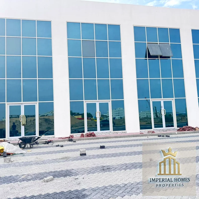Warehouse (Shed) for Annual Rent – Umm Al Quwain  📍 Location: Umm Al Quwain, UAE 📐 Size: 1,635 sq. ft. 🔌 Power Capacity: 46 kW 💰 Rental Price: AED64060564441985112