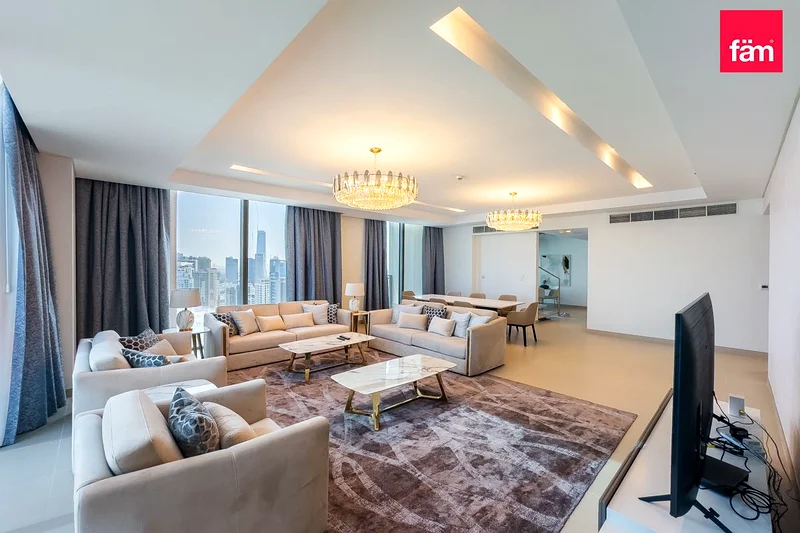 Luxury Furnishing | Vacant | Keys with me64037405608835111