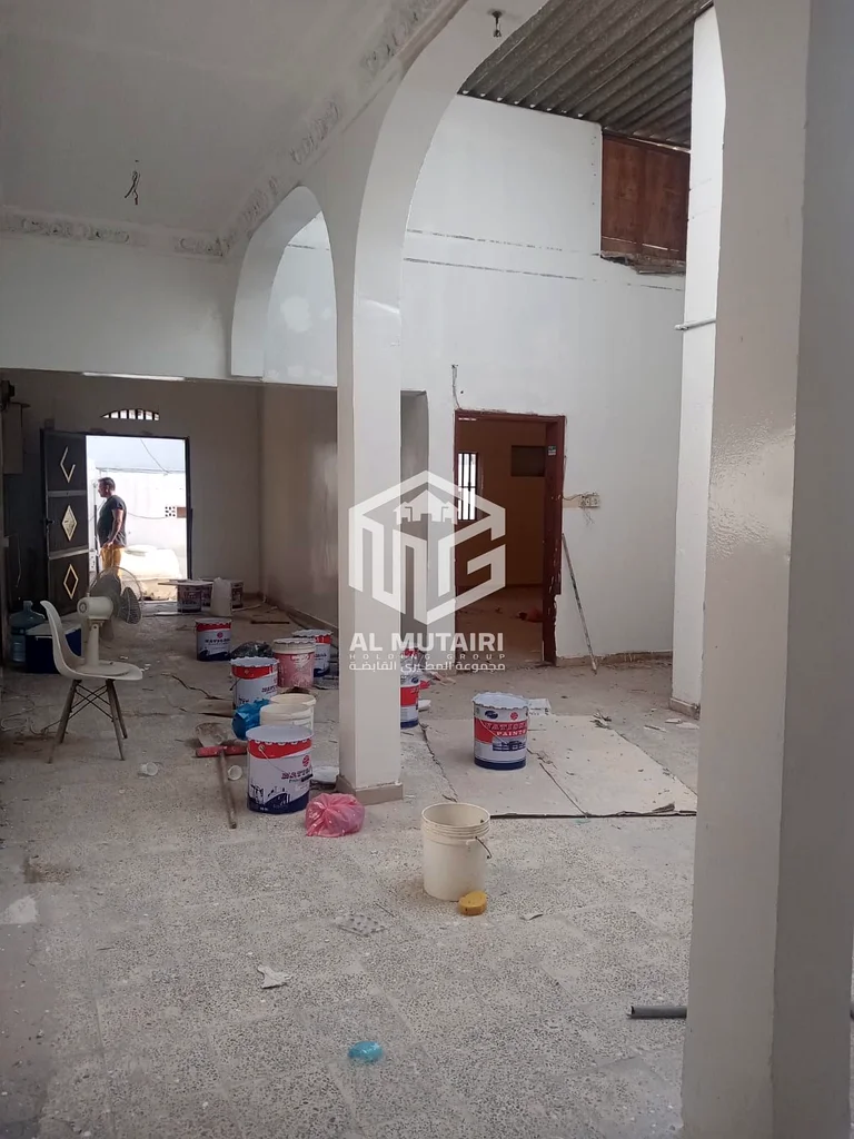 🏠 منزل على الطراز العربي للإيجار السنوي – البستان، عجمان مثالي لإقامة الموظفين أو العمال، لو63708497288578112